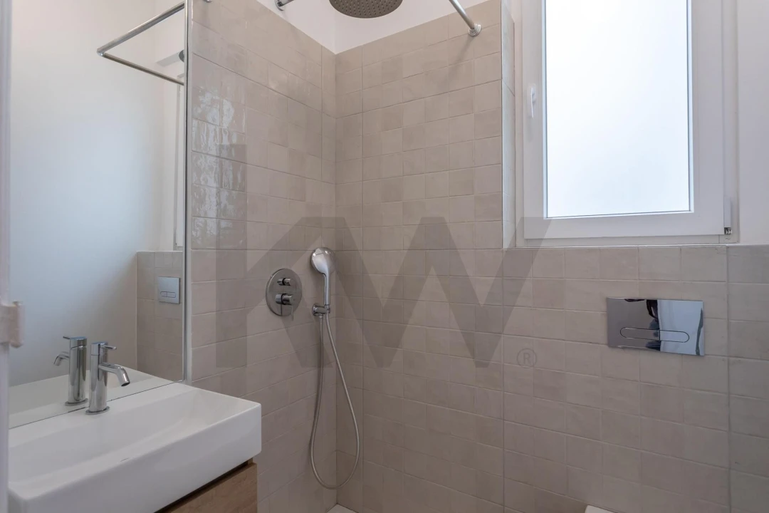 Apartamento T5 para Venda em Arroios Foto 22