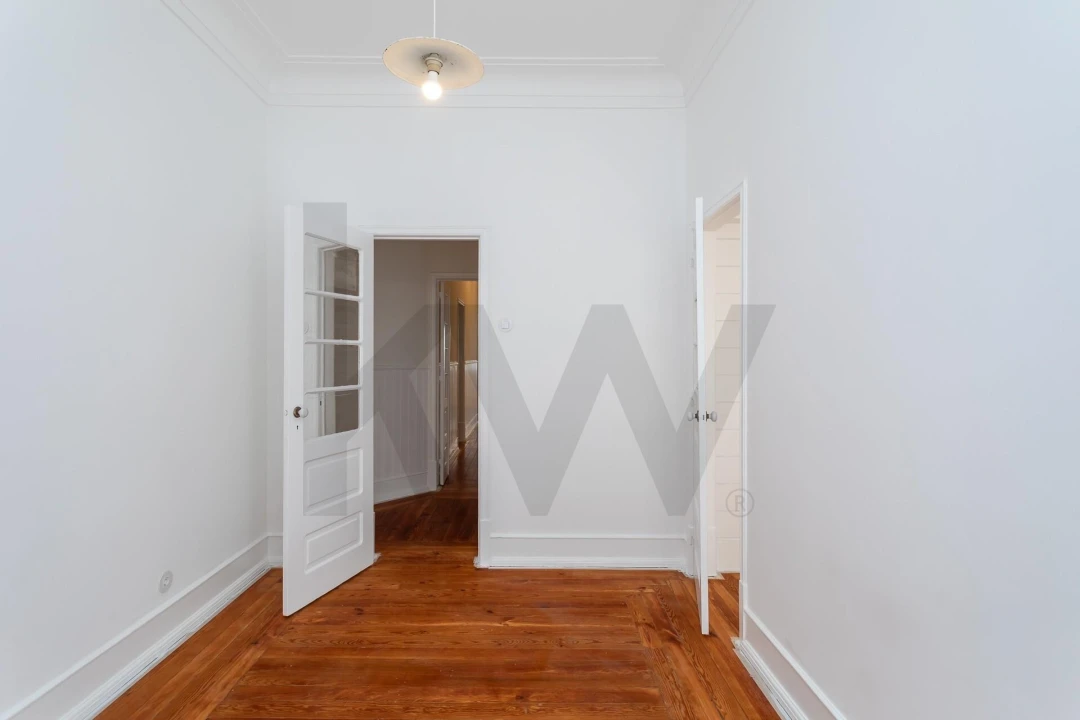 Apartamento T5 para Venda em Arroios Foto 7