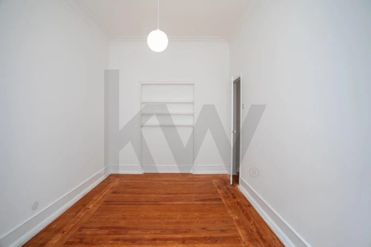 Apartamento T5 para Venda em Arroios Foto 14