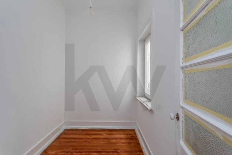 Apartamento T5 para Venda em Arroios Foto 23
