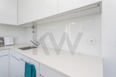 Apartamento T2 para Arrendamento em Santo António