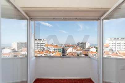 Apartamento T2 para Arrendamento em Santo António