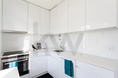 Apartamento T2 para Arrendamento em Santo António