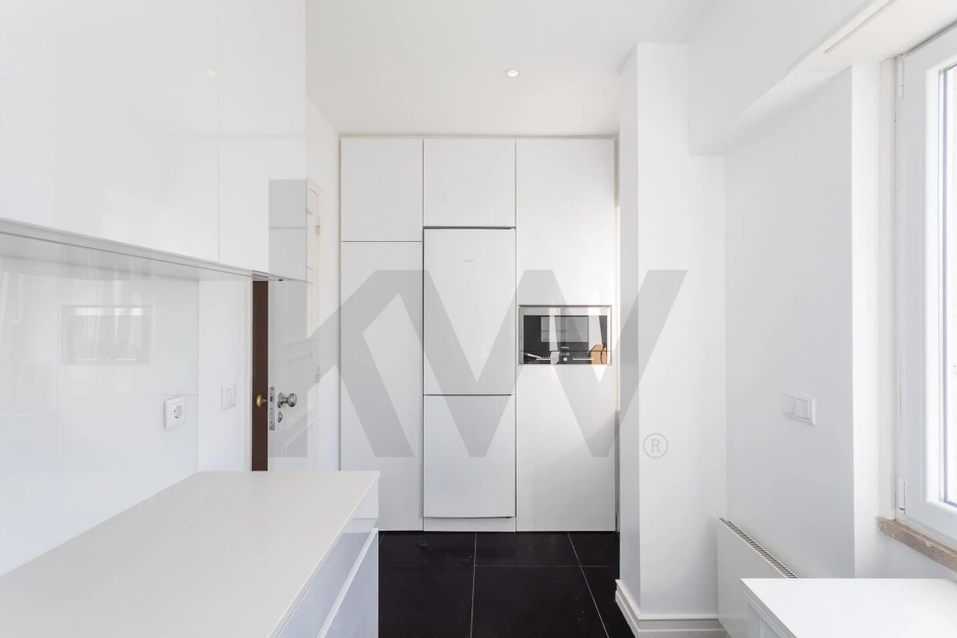 Apartamento T2 para Arrendamento em Santo António Foto 6