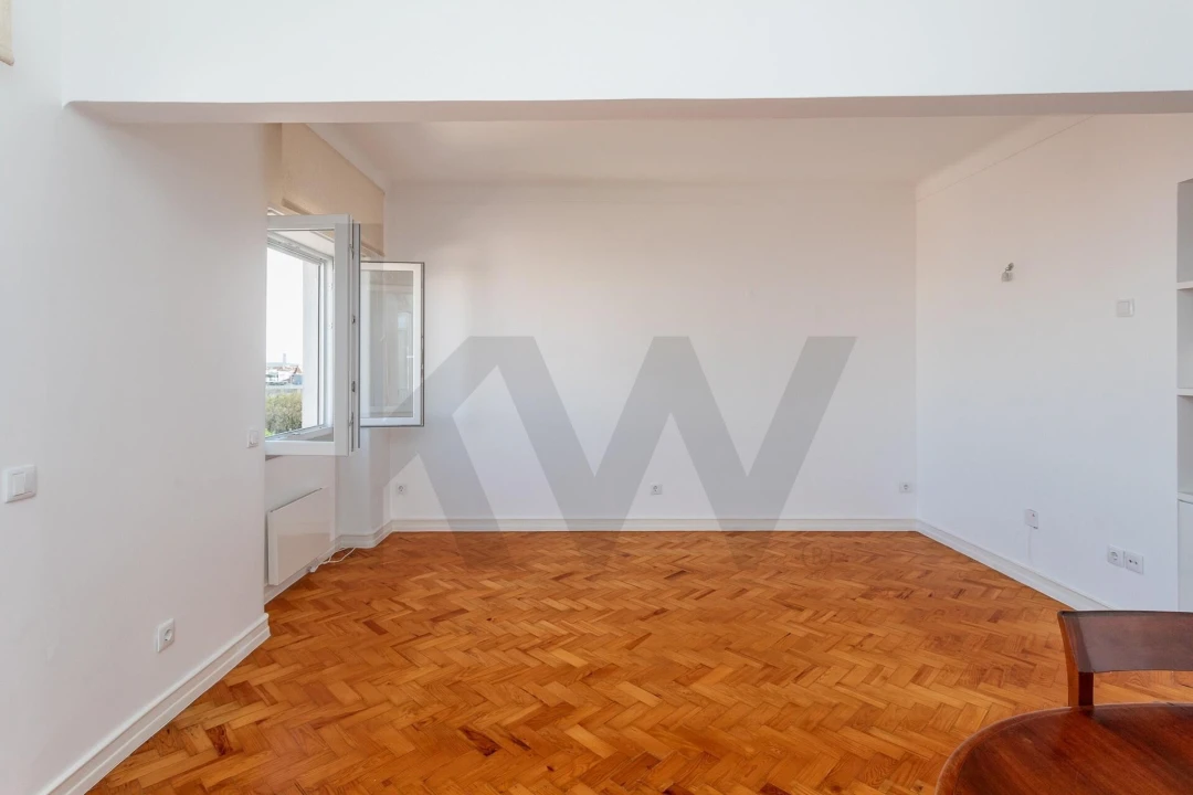 Apartamento T2 para Arrendamento em Santo António Foto 21