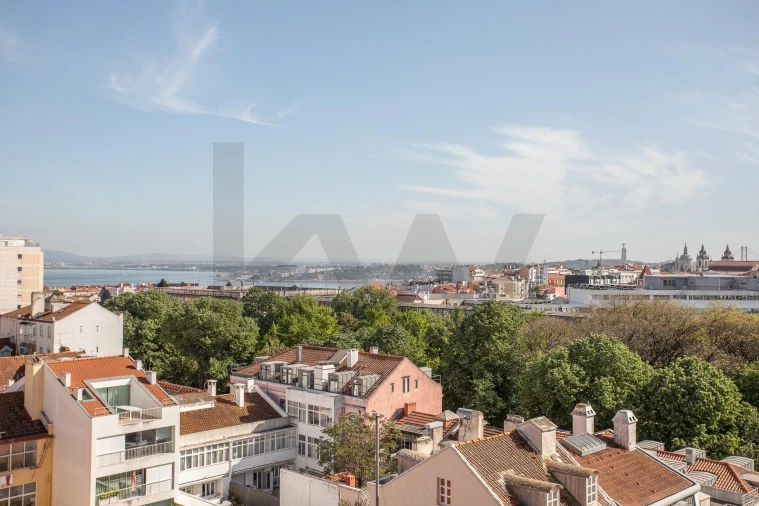 Apartamento T2 para Arrendamento em Santo António Foto 18