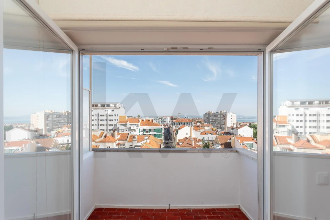 Apartamento T2 para Arrendamento em Santo António Foto 20