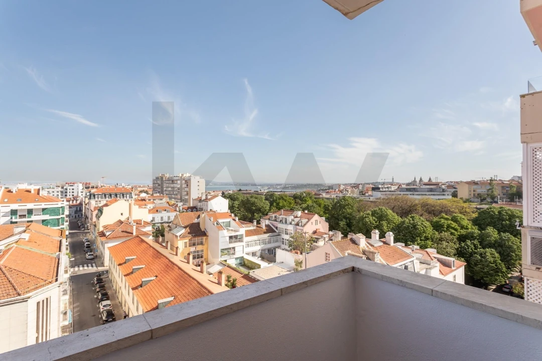 Apartamento T2 para Arrendamento em Santo António Foto 19