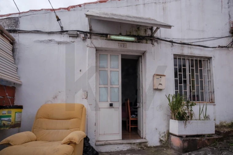 Prédio para Venda em Póvoa de Santo Adrião e Olival Basto Foto 4