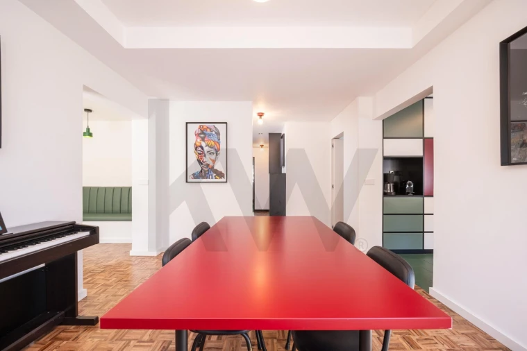 Apartamento T4 para Venda em Santo Antonio dos Olivais Foto 5