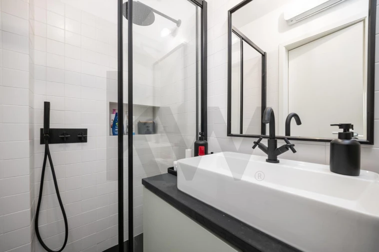 Apartamento T4 para Venda em Santo Antonio dos Olivais Foto 16