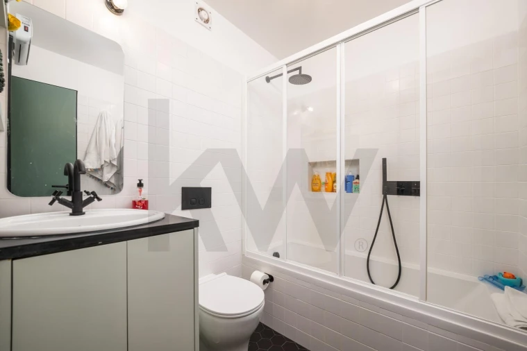 Apartamento T4 para Venda em Santo Antonio dos Olivais Foto 22