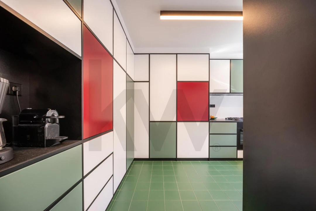 Apartamento T4 para Venda em Santo Antonio dos Olivais Foto 7