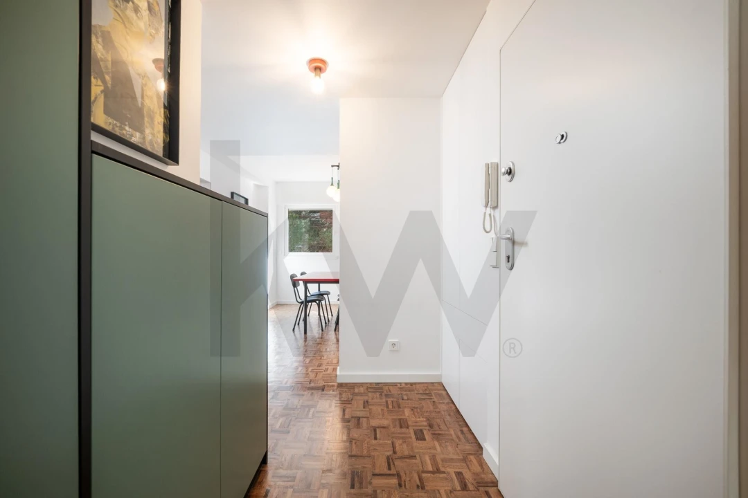 Apartamento T4 para Venda em Santo Antonio dos Olivais Foto 12