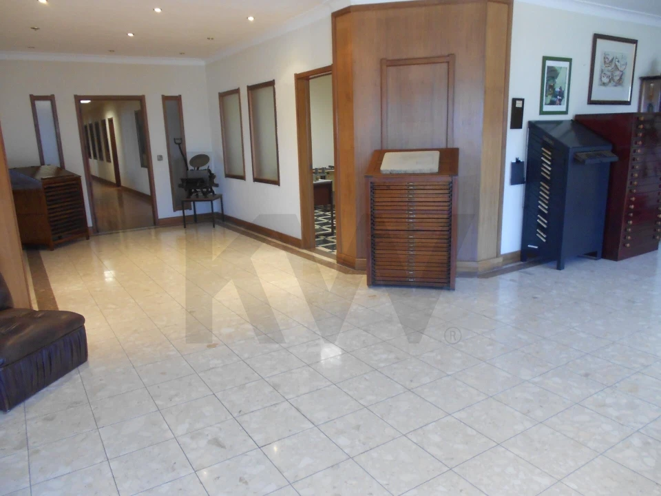 Armazém para Venda em Algueirão-Mem Martins Foto 13