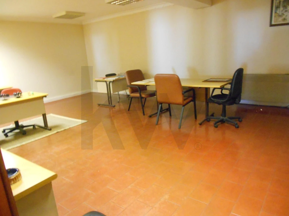 Armazém para Venda em Algueirão-Mem Martins Foto 19