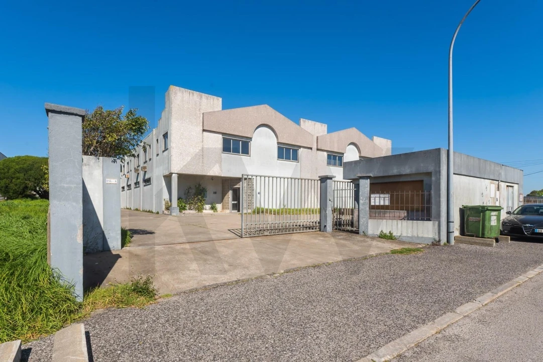 Armazém para Venda em Algueirão-Mem Martins Foto 2