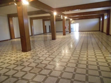 Armazém para Venda em Algueirão-Mem Martins