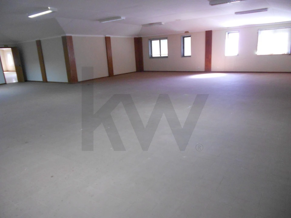 Armazém para Venda em Algueirão-Mem Martins Foto 33