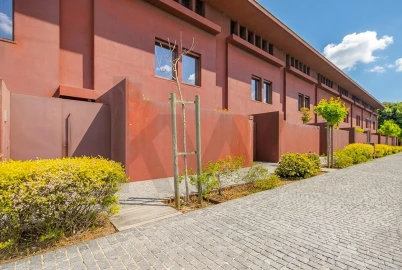 Moradia T5 para Arrendamento em Aldoar, Foz do Douro e Nevogilde