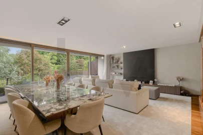 Moradia T5 para Arrendamento em Aldoar, Foz do Douro e Nevogilde