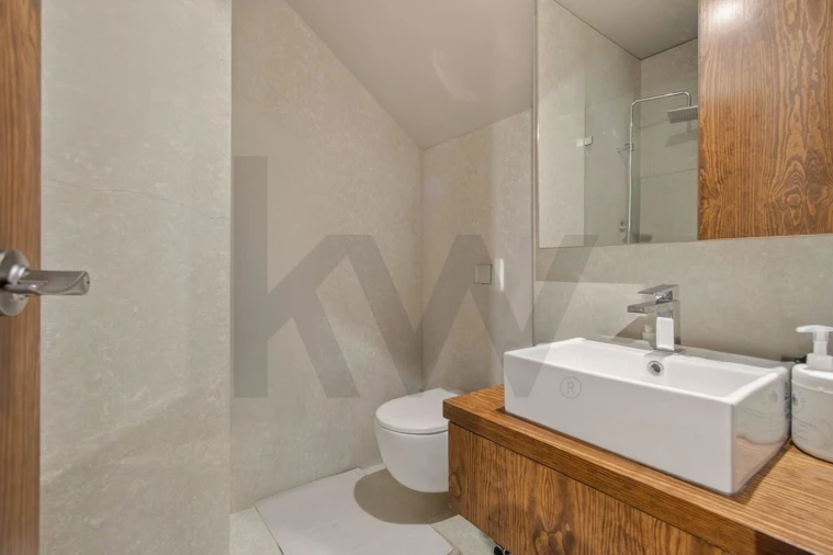 Moradia T5 para Arrendamento em Aldoar, Foz do Douro e Nevogilde Foto 6