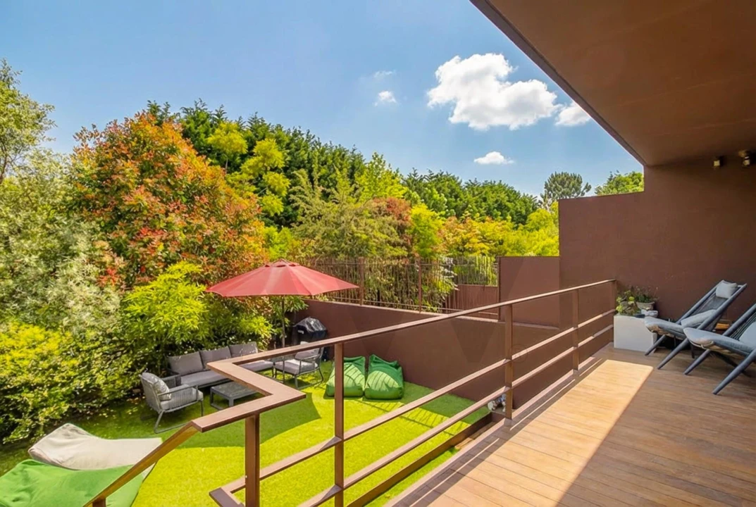 Moradia T5 para Arrendamento em Aldoar, Foz do Douro e Nevogilde Foto 1