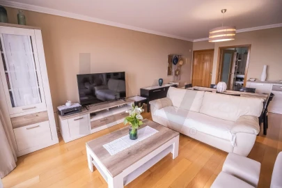 Apartamento T2 para Venda em Caniço