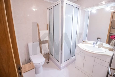 Apartamento T2 para Venda em Caniço