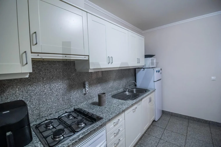 Apartamento T2 para Venda em Caniço Foto 7