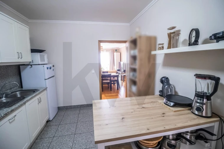 Apartamento T2 para Venda em Caniço Foto 8