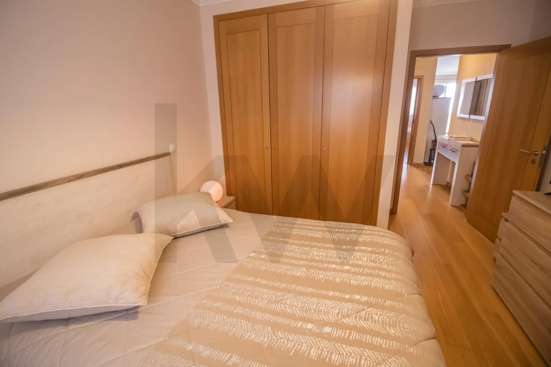 Apartamento T2 para Venda em Caniço Foto 23