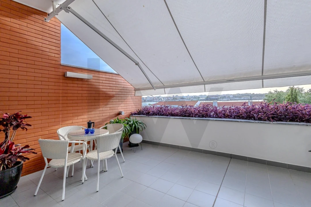 Moradia T4 para Venda em Seixal, Arrentela e Aldeia de Paio Pires Foto 32