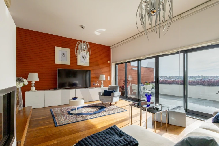 Moradia T4 para Venda em Seixal, Arrentela e Aldeia de Paio Pires Foto 5