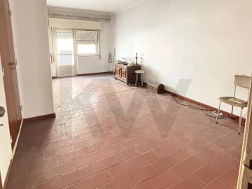 Apartamento T3 para Venda em Agualva e Mira-Sintra