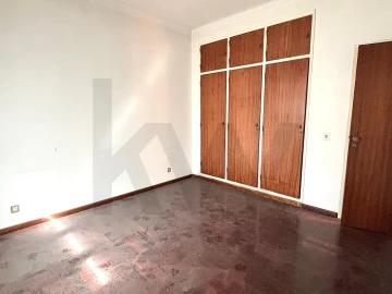 Apartamento T3 para Venda em Agualva e Mira-Sintra