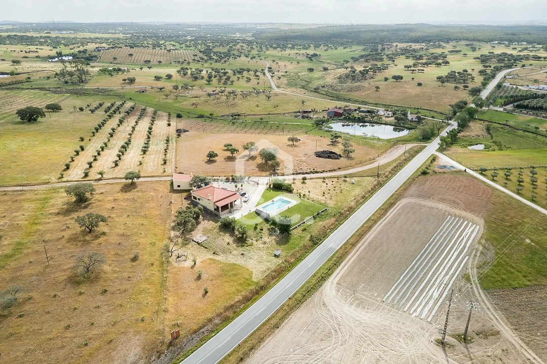 Quinta T3 para Venda em Amareleja Foto 69