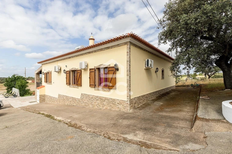 Quinta T3 para Venda em Amareleja Foto 32