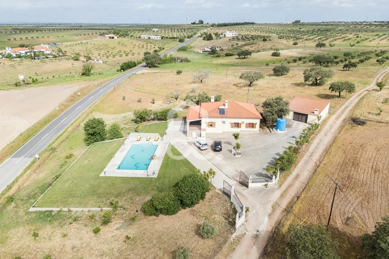 Quinta T3 para Venda em Amareleja Foto 60