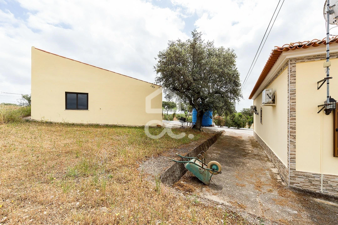 Quinta T3 para Venda em Amareleja Foto 48