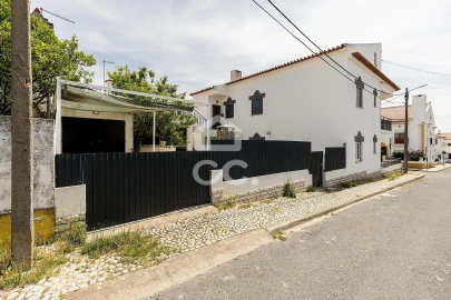 Moradia T2 para Venda em Bacelo e Senhora da Saúde