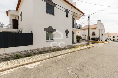 Moradia T2 para Venda em Bacelo e Senhora da Saúde