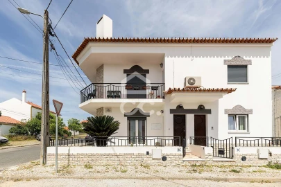 Moradia T2 para Venda em Bacelo e Senhora da Saúde