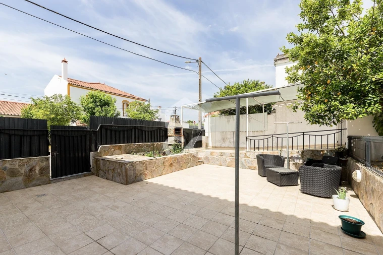 Moradia T2 para Venda em Bacelo e Senhora da Saúde Foto 27