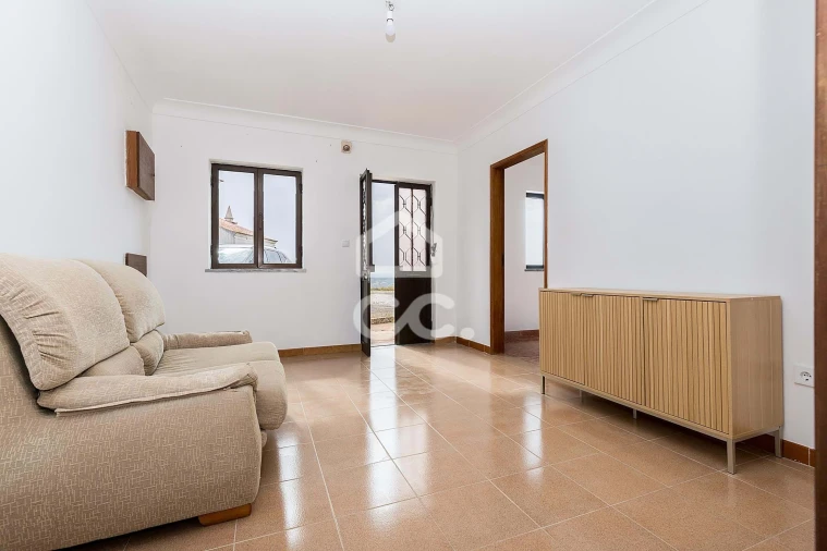 Moradia T2 para Venda em Alvito Foto 3