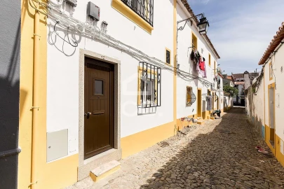 Moradia T2 para Venda em Évora (São Mamede, Sé, São Pedro e Santo Antão)