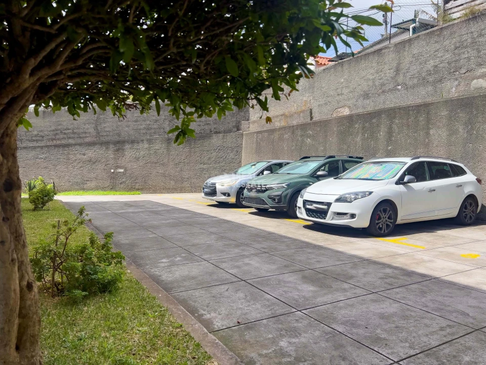 Apartamento T2 para Venda em São Martinho Foto 29