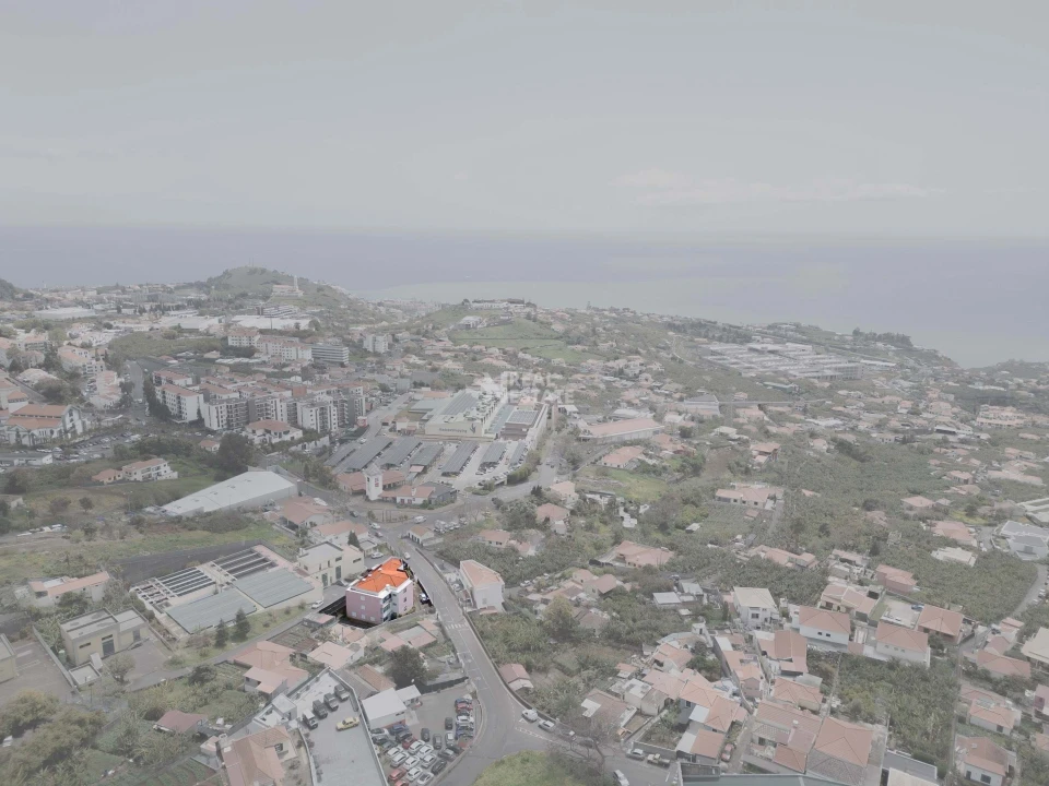 Apartamento T2 para Venda em São Martinho Foto 2