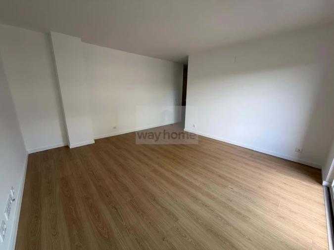 Apartamento T2 para Venda em Santo António dos Cavaleiros e Frielas Foto 15