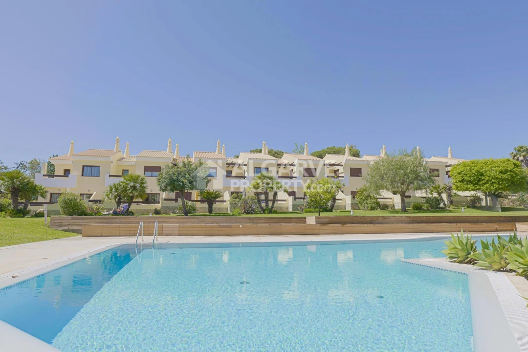 Moradia T3 para Venda em Quarteira Foto 1